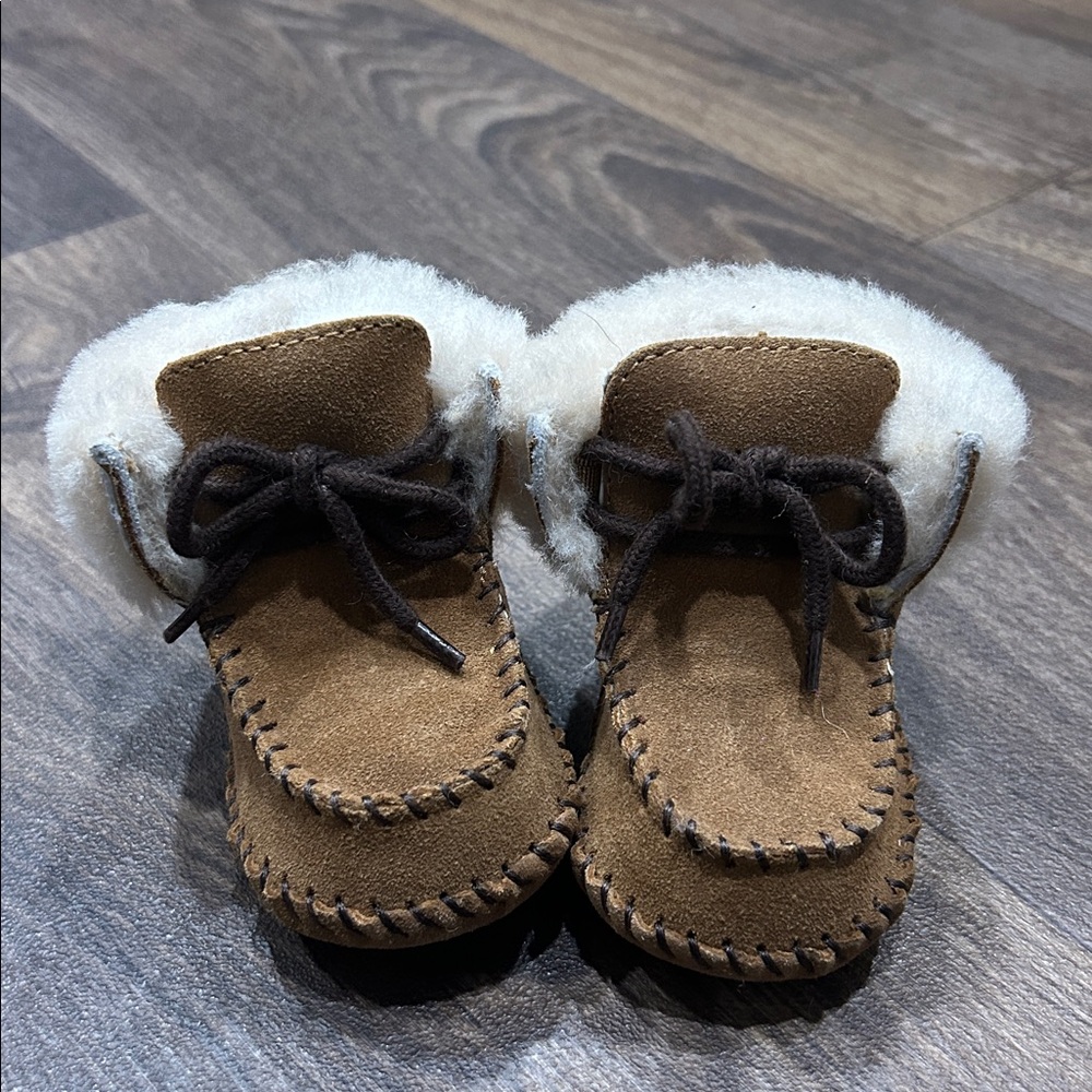 Authentic UGG Australia Sparrow Baby Bootie
